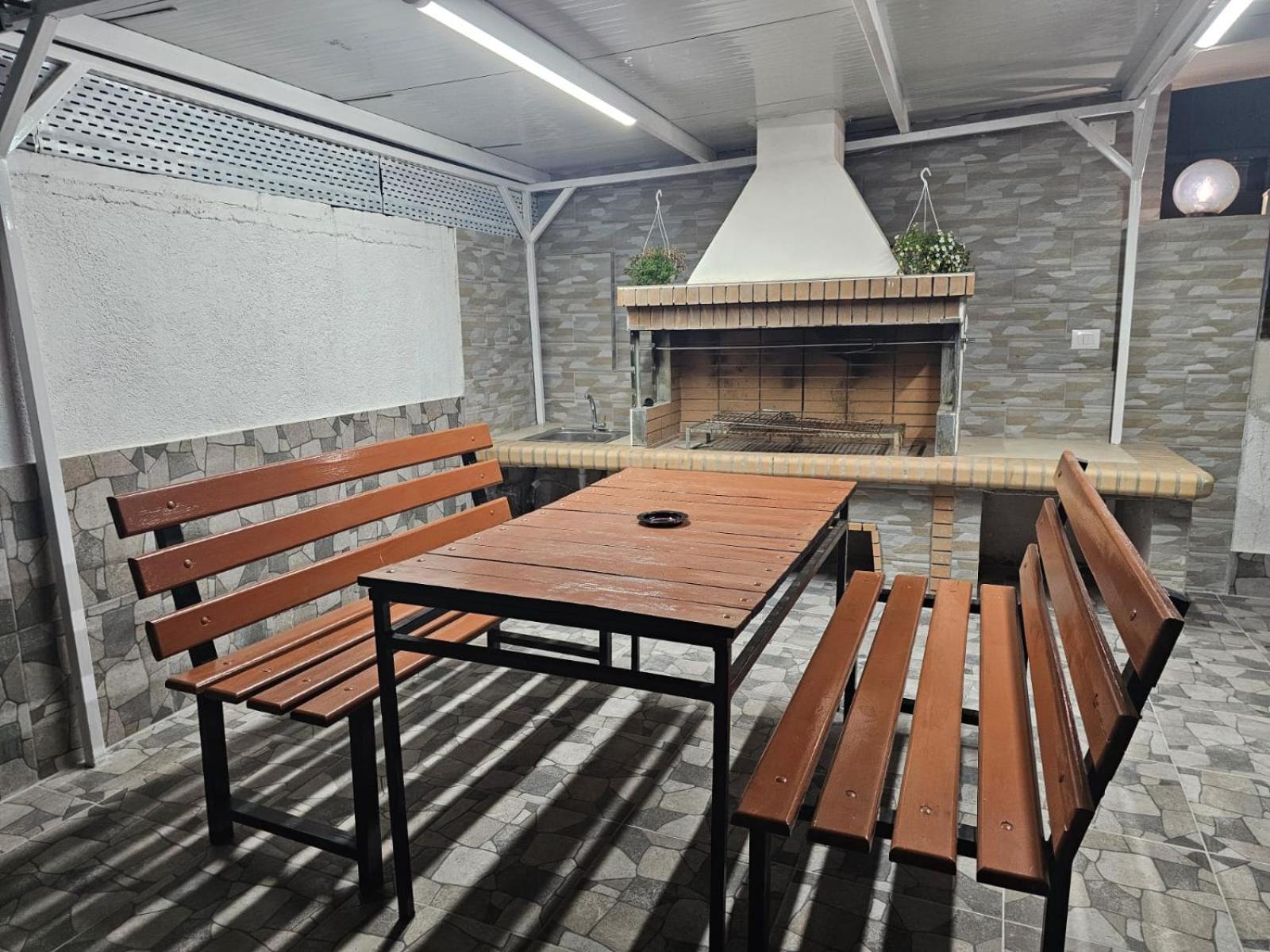 Emel Apartaments Ksamil Exterior foto